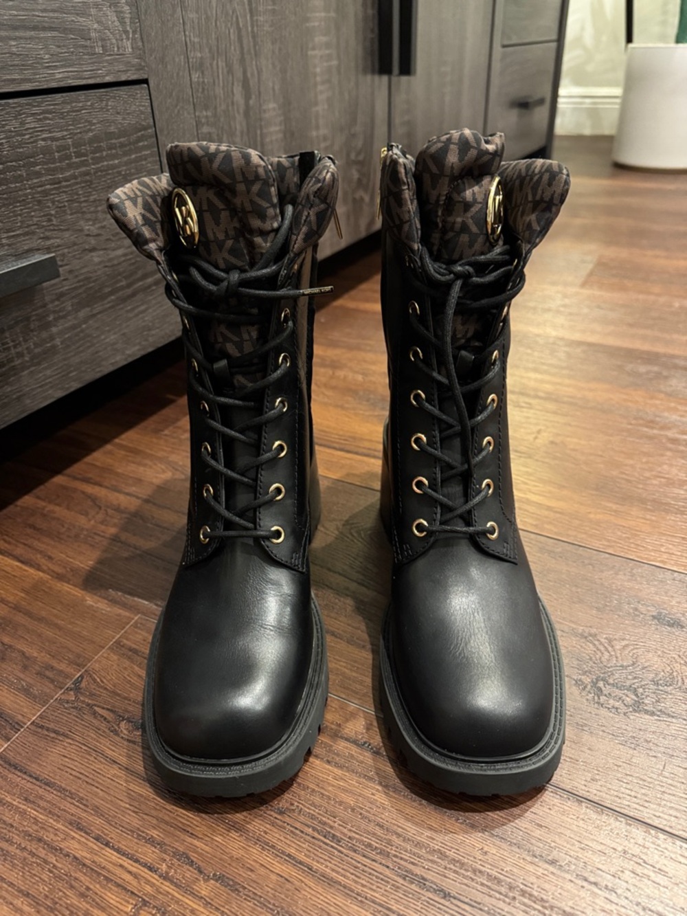 Michael Kors Black NWOT Cade Leather  and Signature Logo Combat Boot. No Box. - Picture 4 of 11